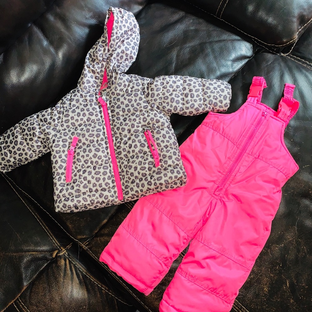 ‼️NWOT Carters winter coat and snow bibs‼️